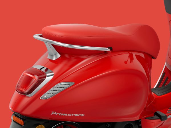 Vespa Primavera 125 RED – Image 3