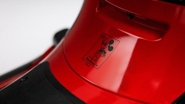 Vespa Primavera 125 Disney Mickey Mouse Edition by Vespa – Image 6